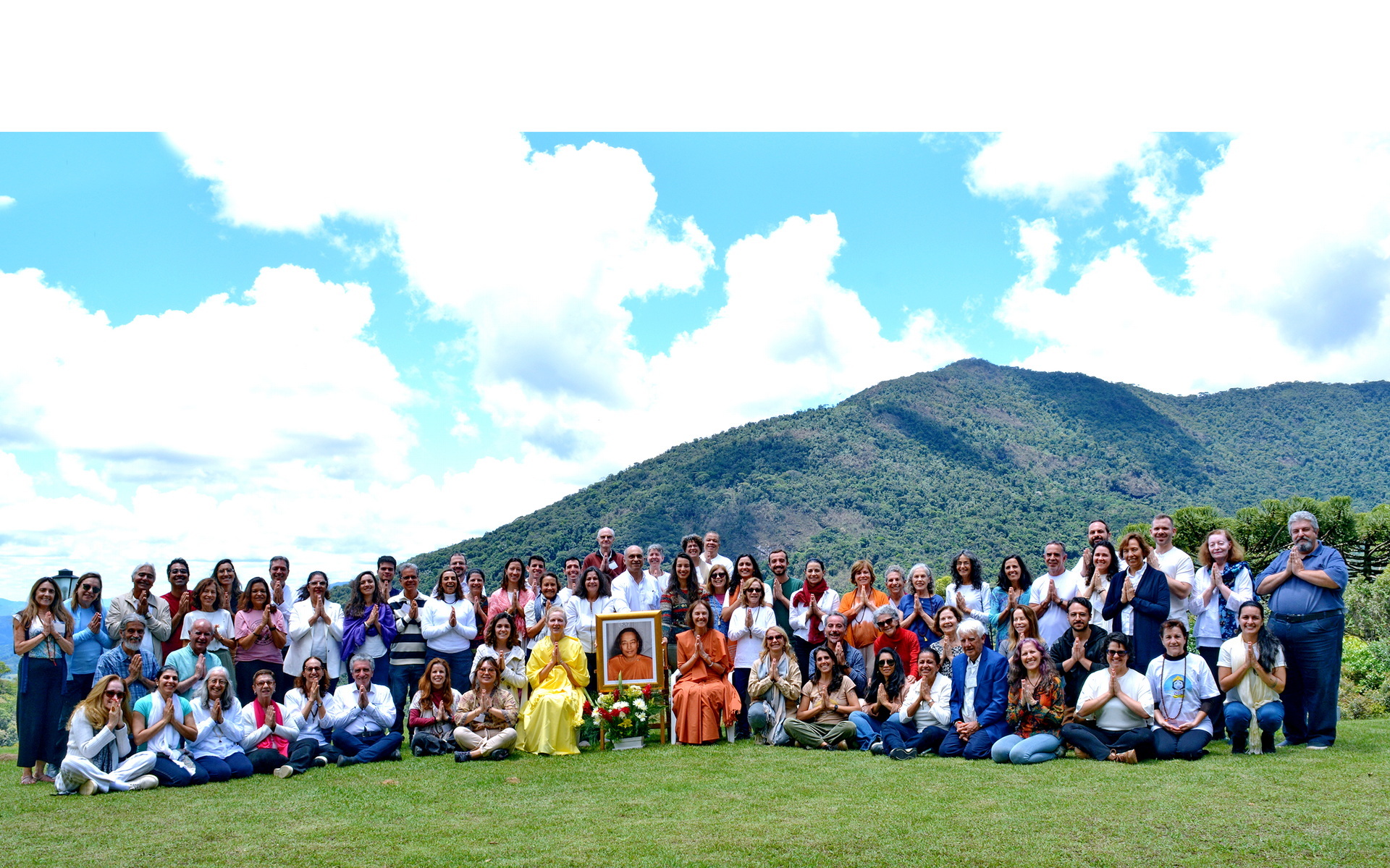 Group shot of those attending the Itamonte retreat.