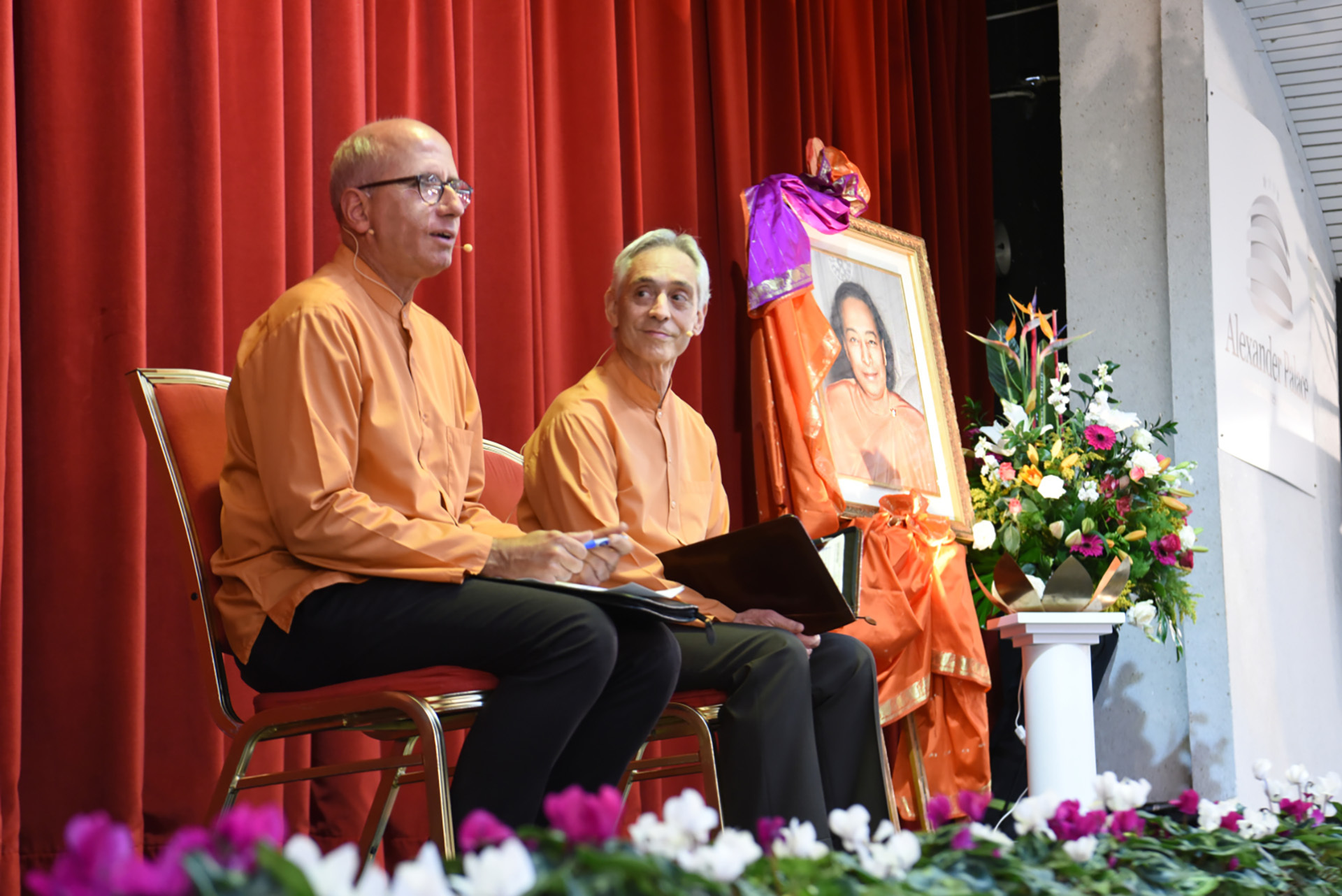 Brother Sevananda and Brother Vidyananda conduct a joint satsanga at Abano Terme.