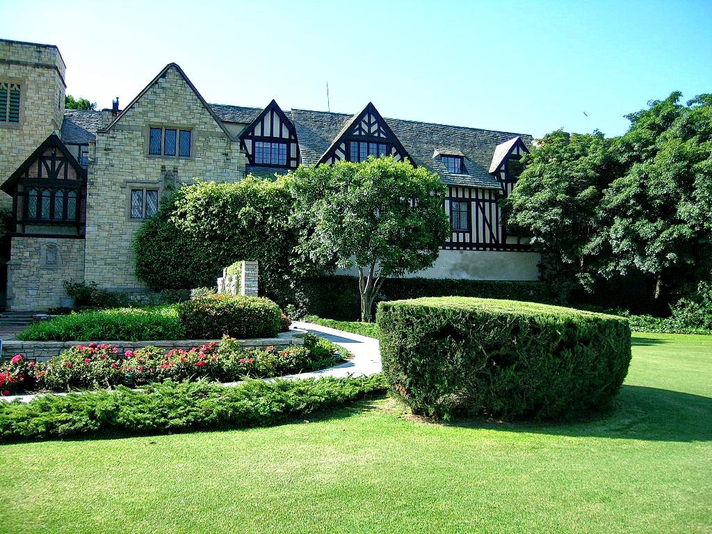 Locations Forest Lawn Dscn0954