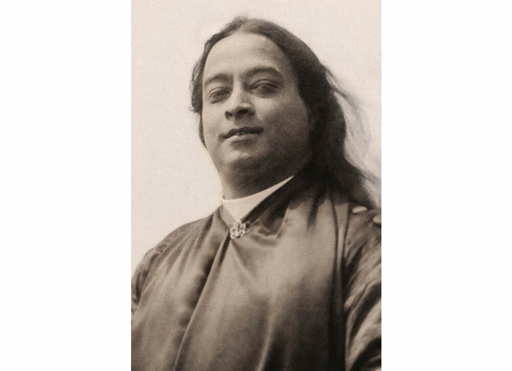 Paramahansa Yogananda Following the Example of Great Souls BLP