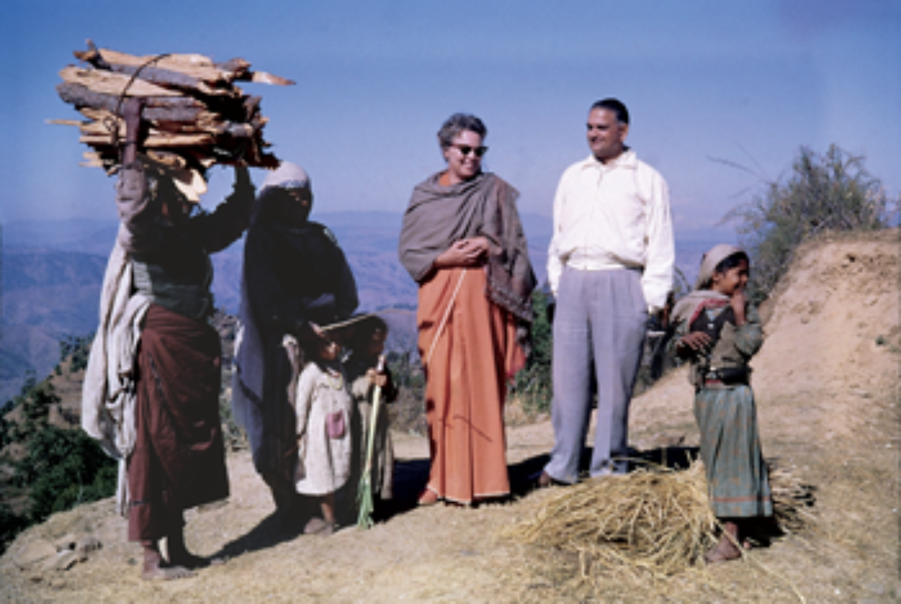 En Route To Dwarahat In The Himalayan Foothills