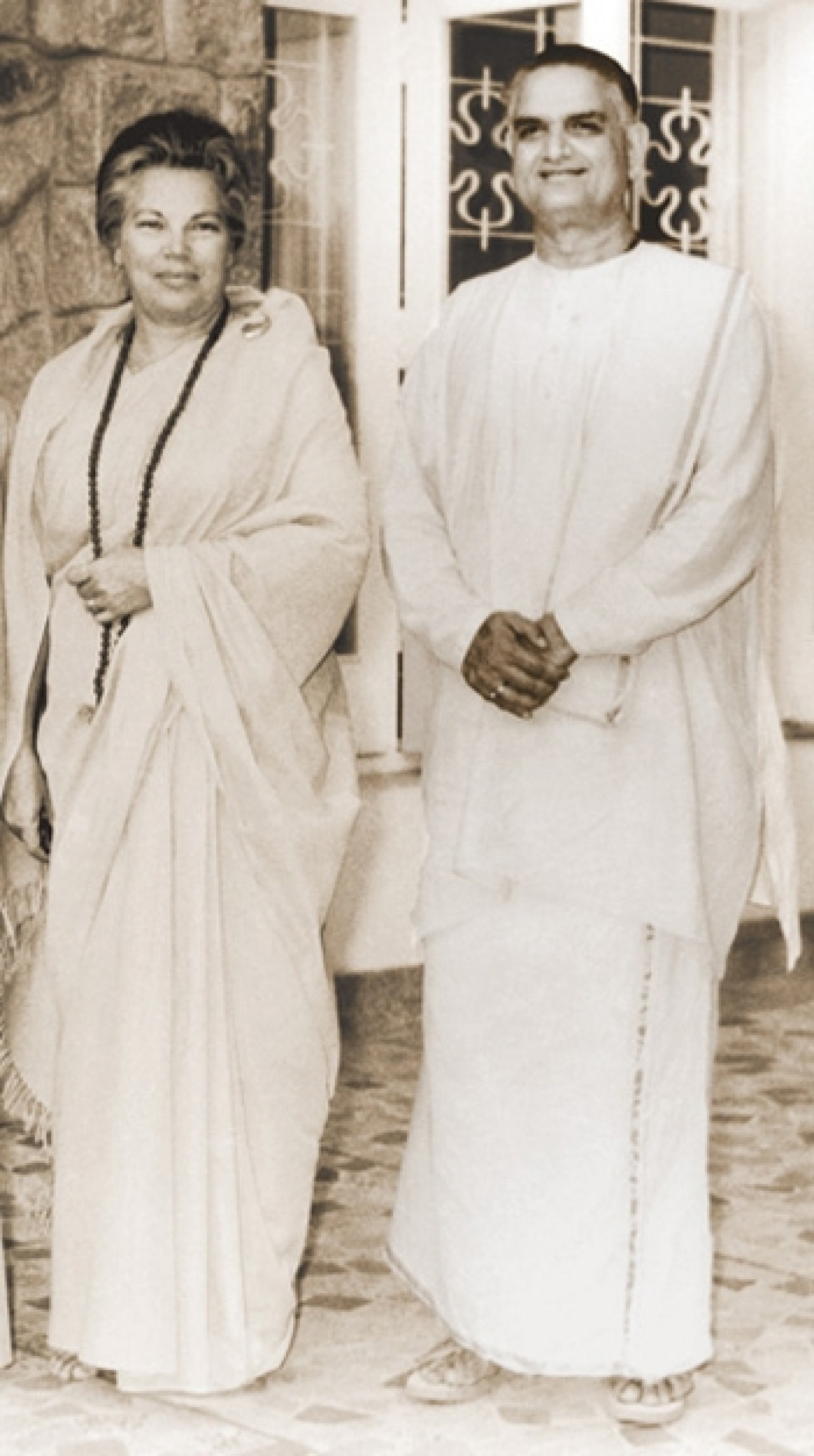 Sri Daya Mata And Swami Shyamananda During Tour Of South India